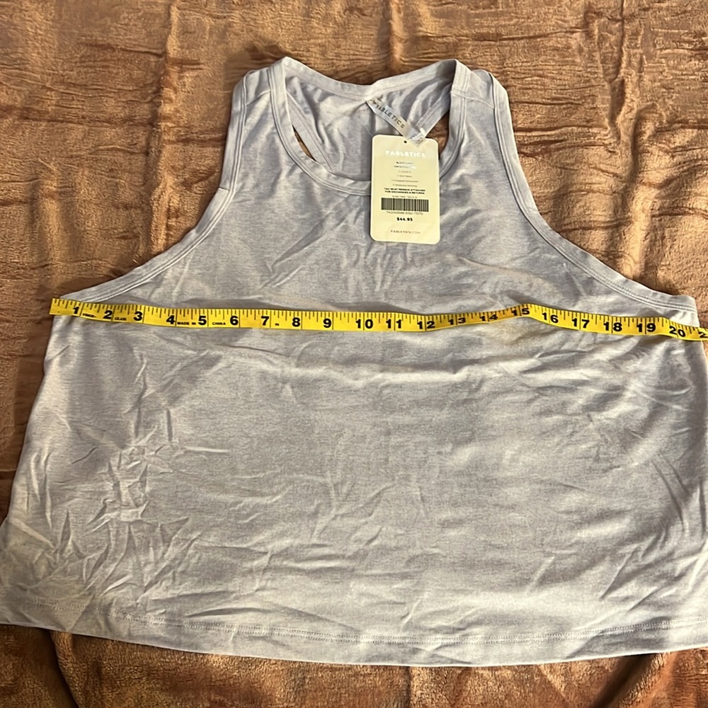 NWT Fabletics Cropped Tank - Picture 6 of 8